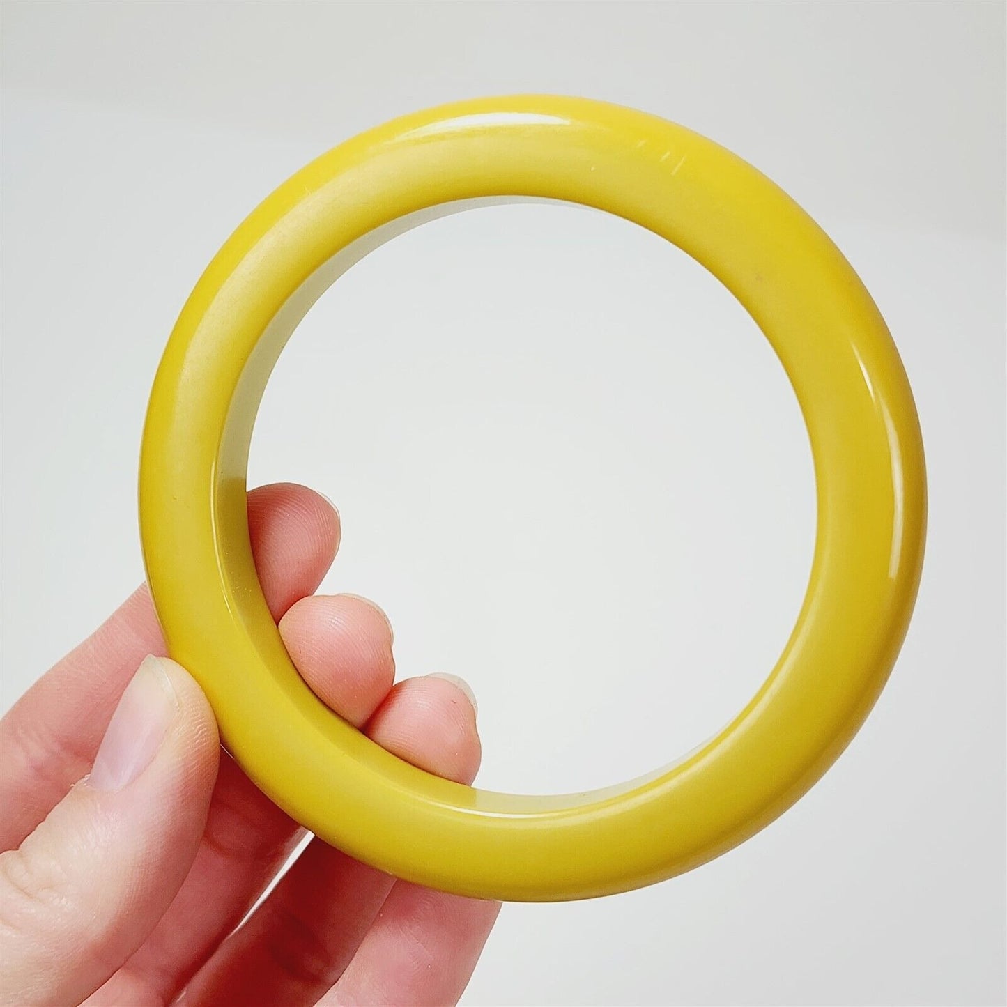 Vintage Yellow / Green Bakelite Bangle Bracelet 3/8"