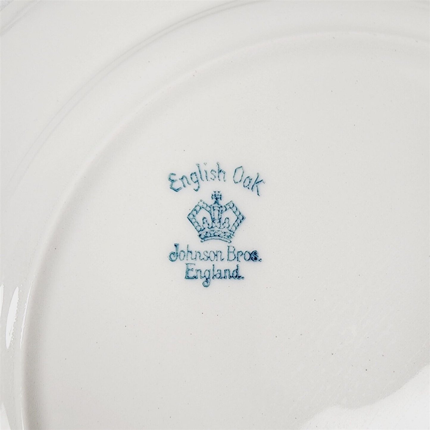 4 Vintage Johnson Bros English Oak White Blue Trim Dinner Plates - 10"