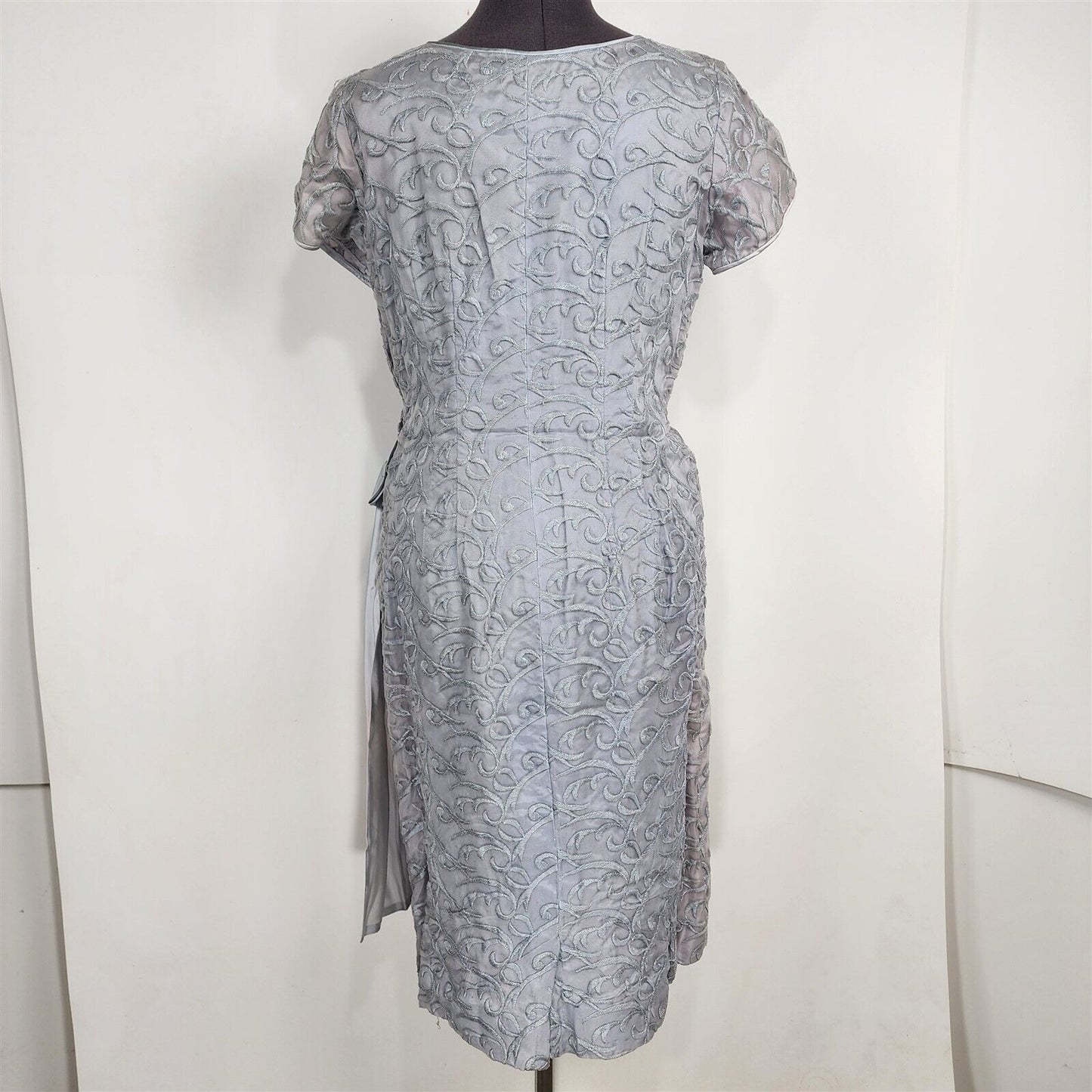 Vintage Gray Short Sleeve Embossed Embroidered Sheath Dress