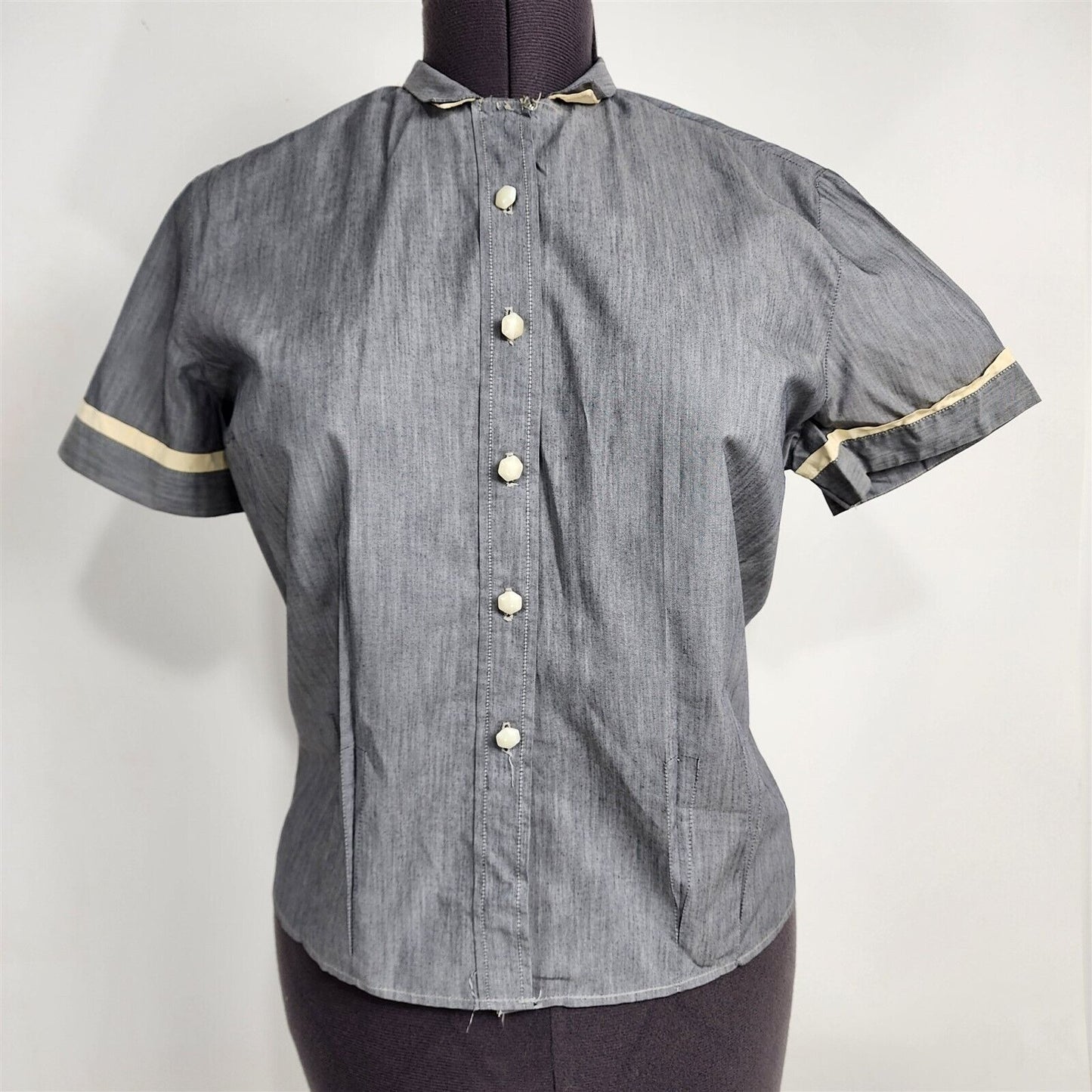 Vintage Gray Short Sleeve Button Up Top Blouse Womens M/L