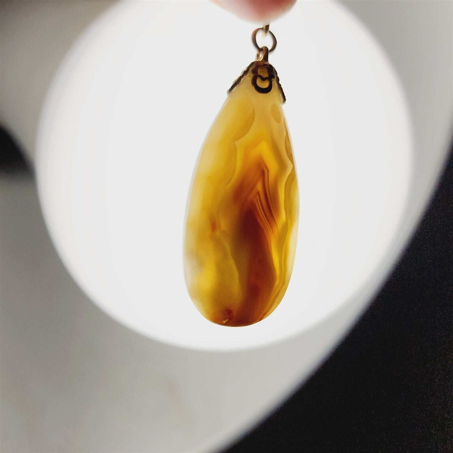 Vintage Teardrop Agate Pendant Necklace