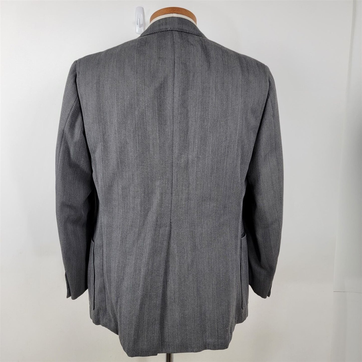 Vintage Cricketeer Gray Herringbone 2 Button Blazer Suit Coat Jacket