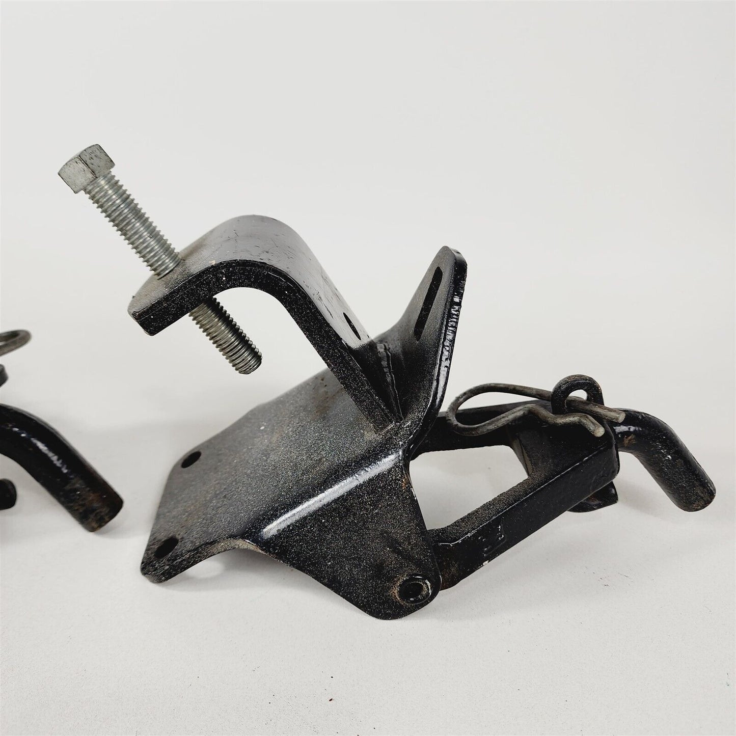 Pair of Draw-Tite Weight Distribution Snap Up Brackets No. 6636