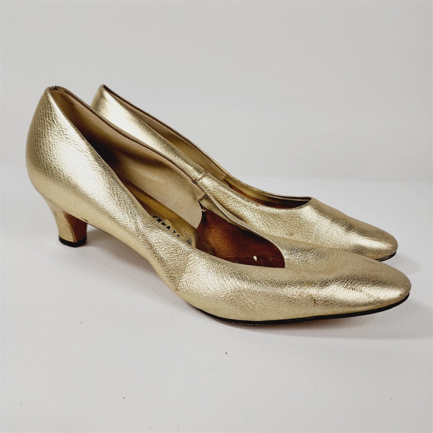 Vintage Connie Gold Metallic Leather Kitten Heels Size 8.5