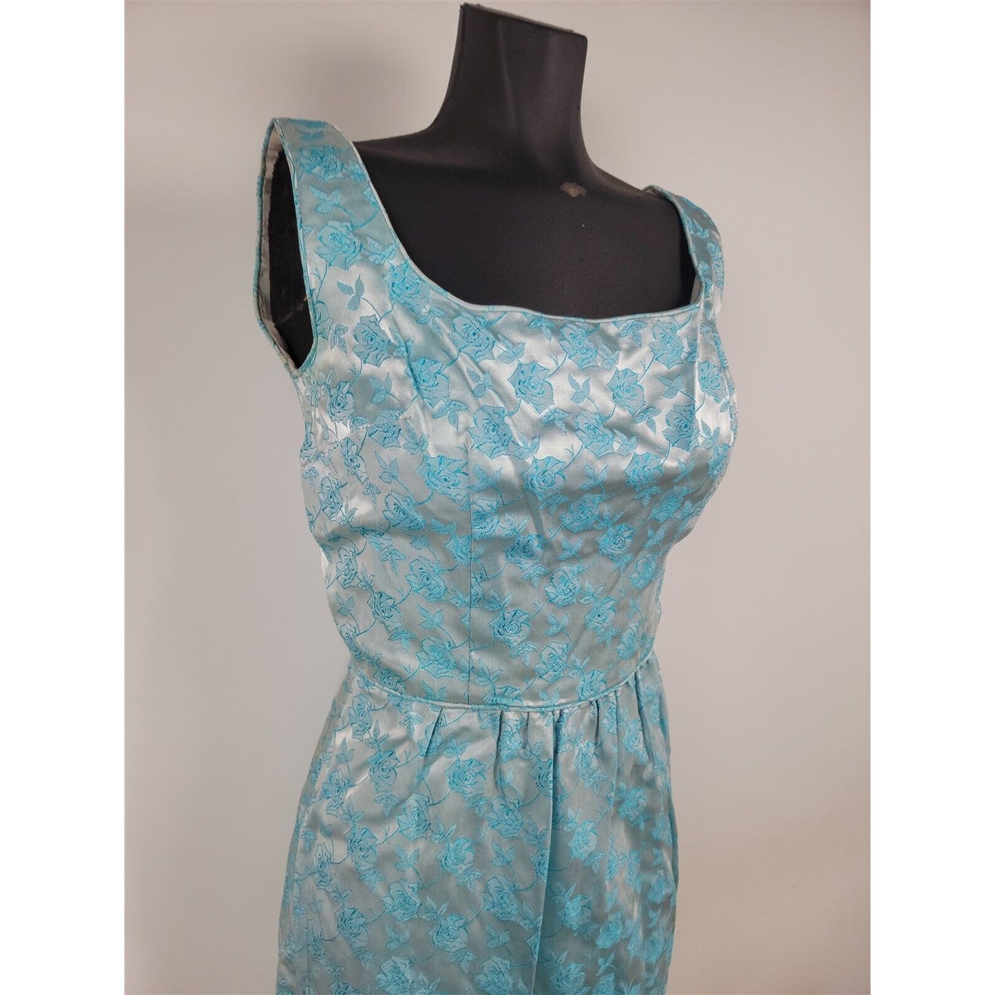 Vintage 1950s-60s Light Blue Floral Brocade Dress Womens XS