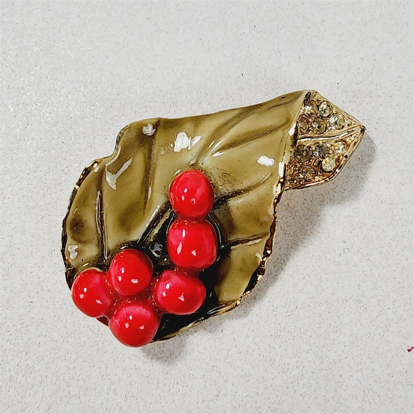 Vintage Taupe Leaf Red Berries Brooch Earrings Set Gold Tone with Rhinestones