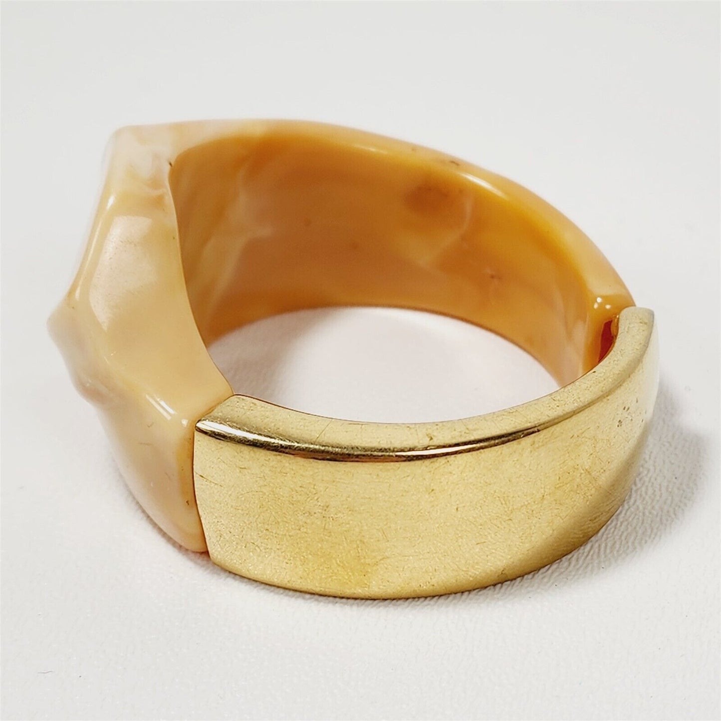 Vintage Trifari Kunio Matsumoto Cream Swirl Marbled Bangle Clamper Bracelet