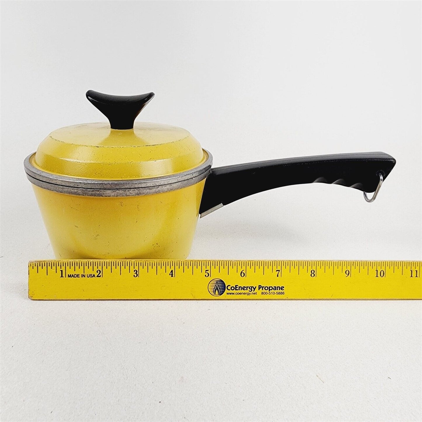 Vintage Bright Yellow Club Small Aluminum Sauce Pan 1 Qt Cookware - 5 1/2" dia