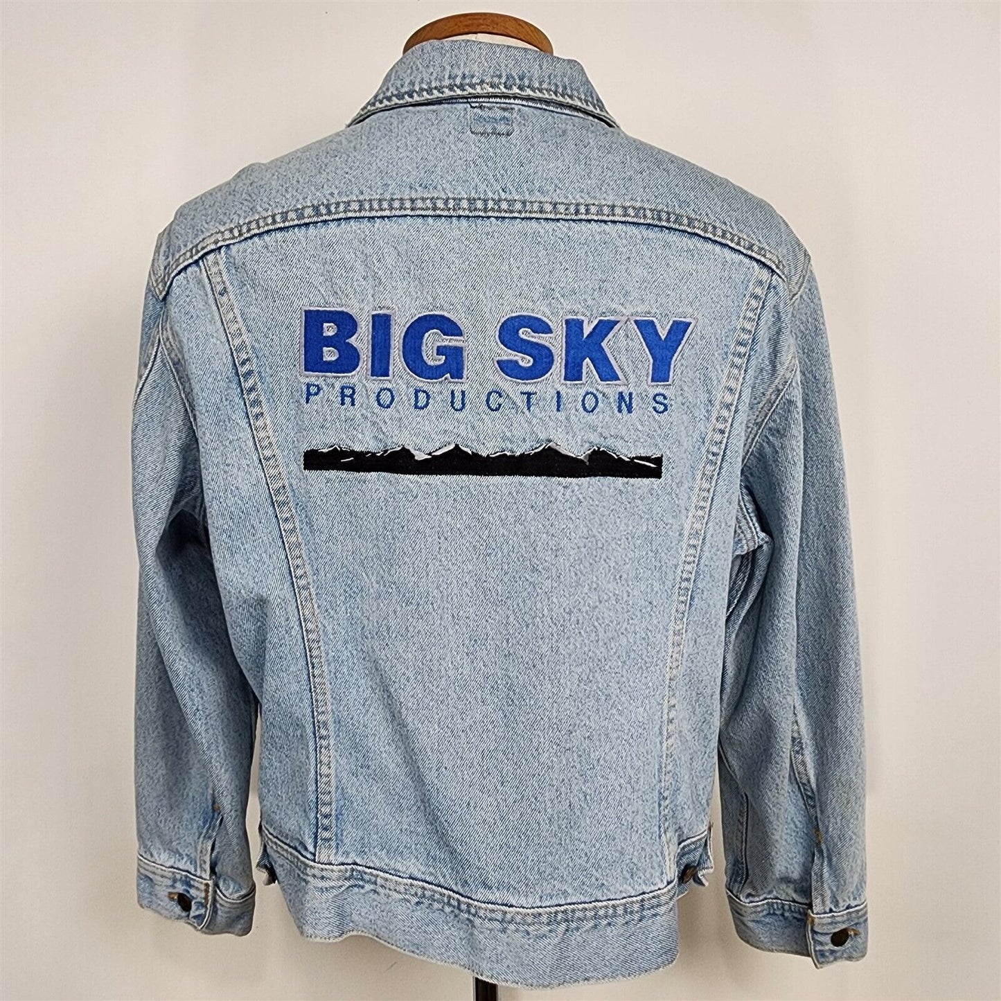 Vintage Denim Jacket Light Wash Big Sky Productions Embroidered Mens Size L