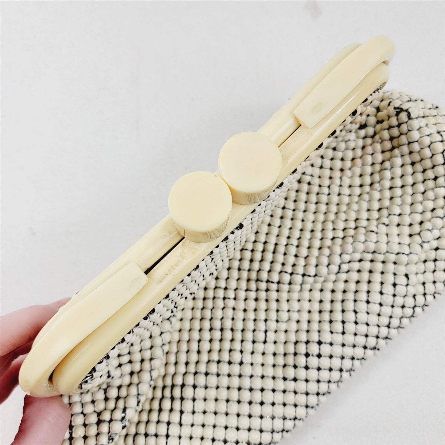 Vintage Cream Mesh Purse Evening Clutch Plastic Top Clamshell Whitting Davis?