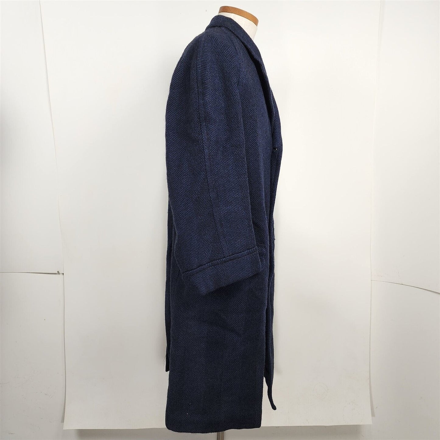 Vintage 1960s E. V. Price Blue Herringbone Over Coat Mens Size L/XL