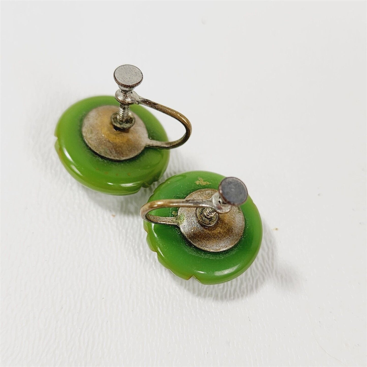 Vintage Green Carved Catalin Bakelite Screwback Earrings