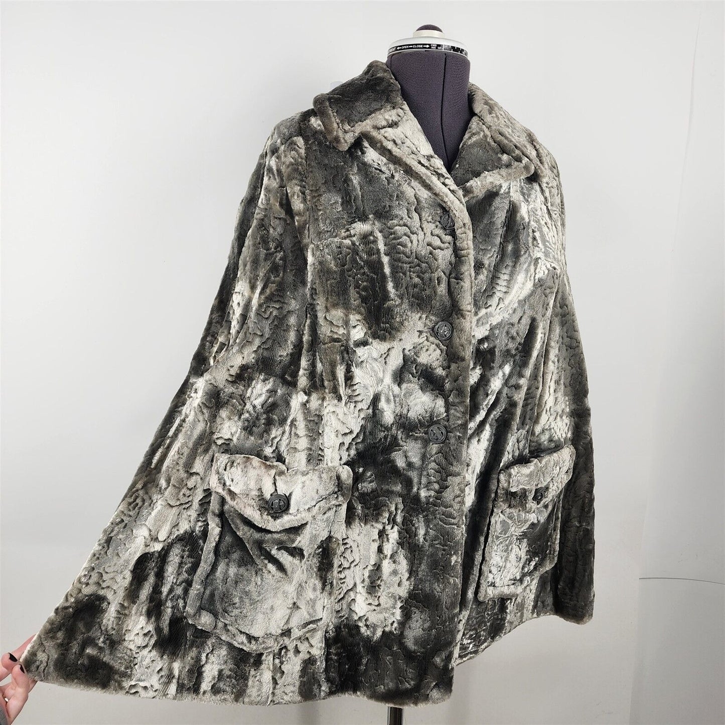 Vintage 1960s Betty Rose Gray Faux Fur Cape w/ Arm Holes