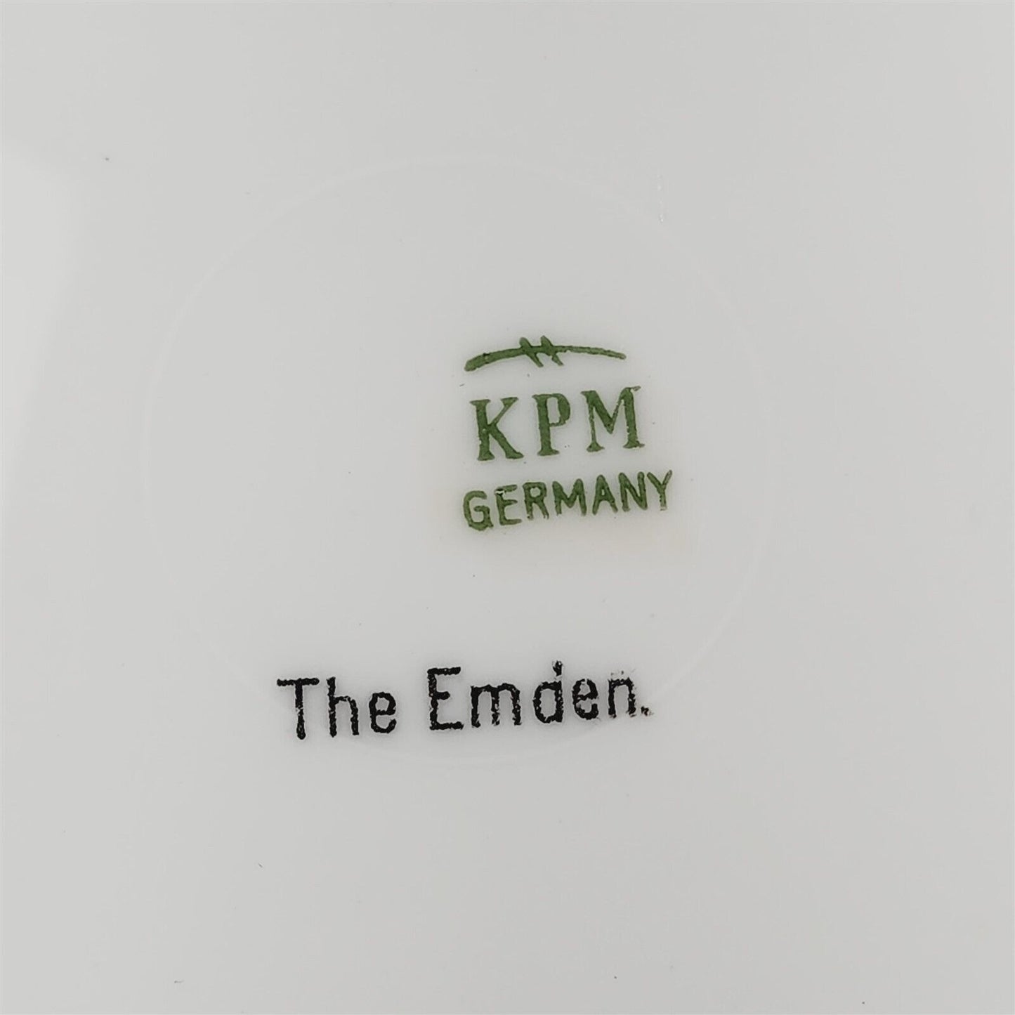 4 Vintage KPM Germany The Emden Porcelain Dinner Plates - 9 3/4"