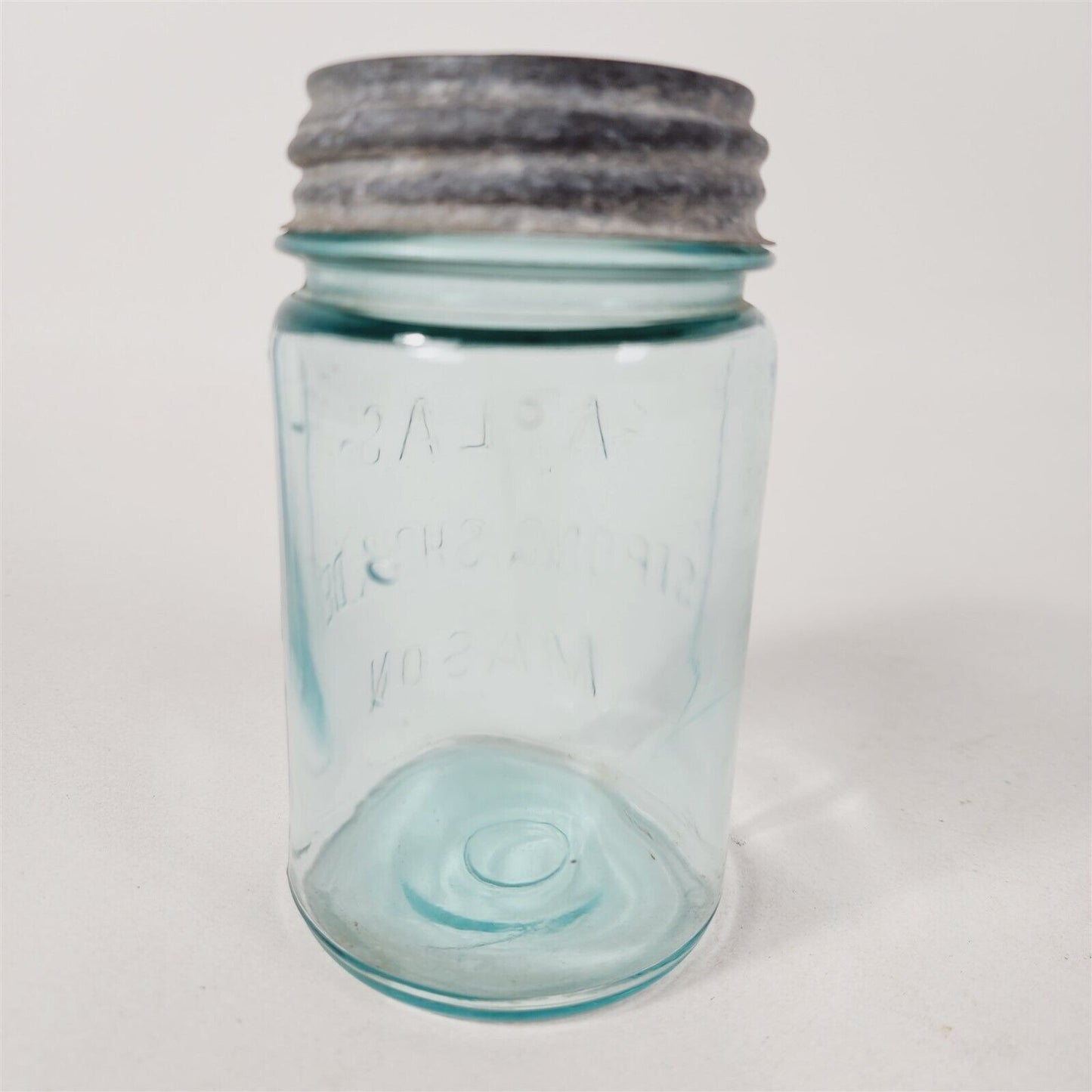 1900 Antique Atlas Strong Shoulder Mason Jar Pint Blue Zinc Lid