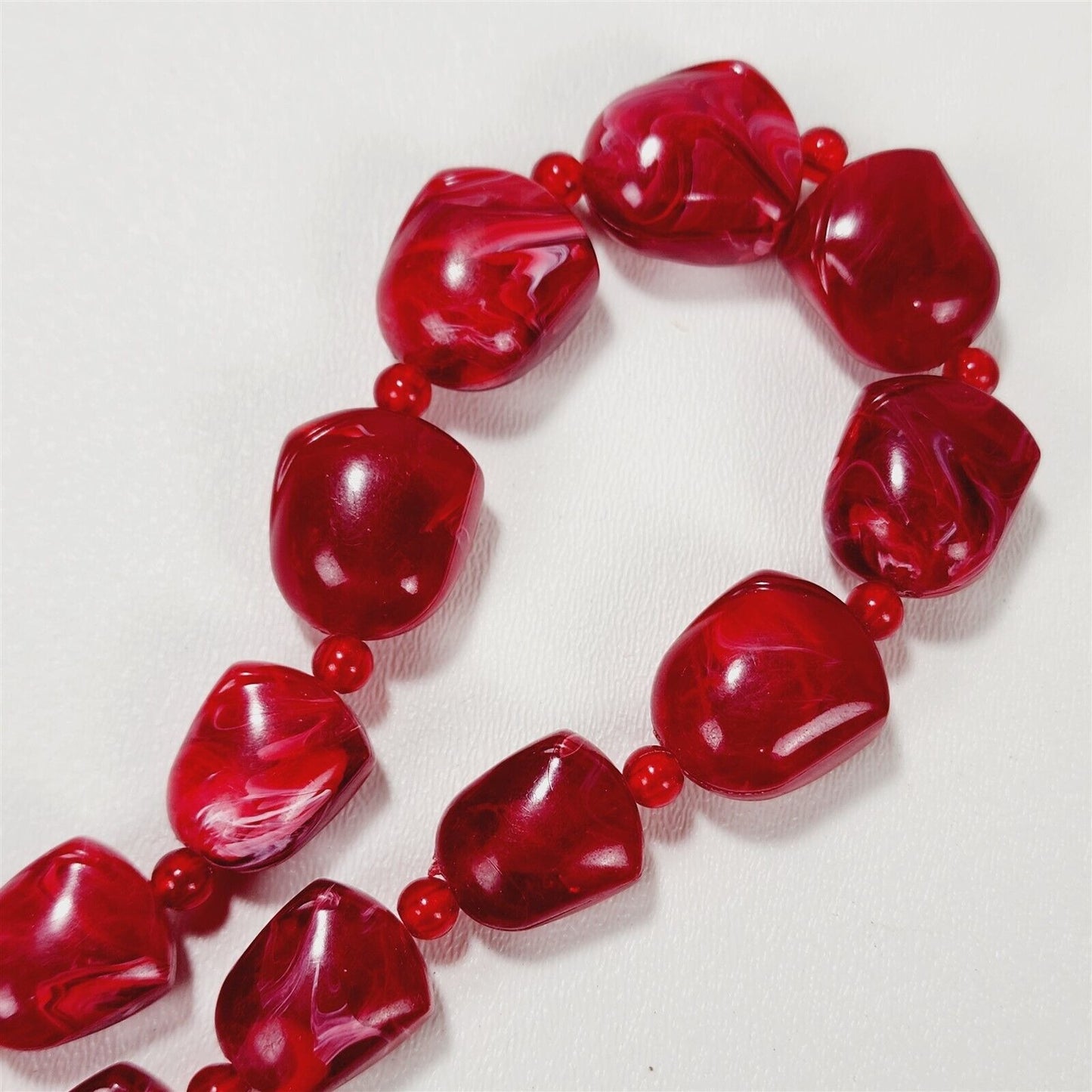 Vintage 1960s Red Swirl Molded Plastic Bead Necklace - 24"