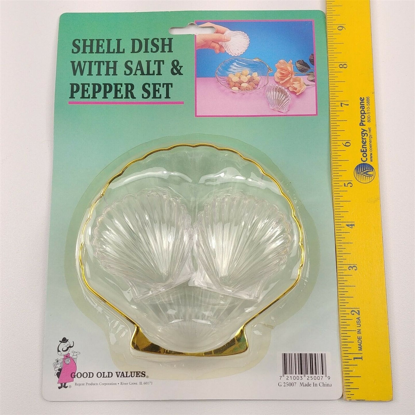 Plastic Sea Shell Salt & Pepper Shakers w/ Shell Dish in Packaging