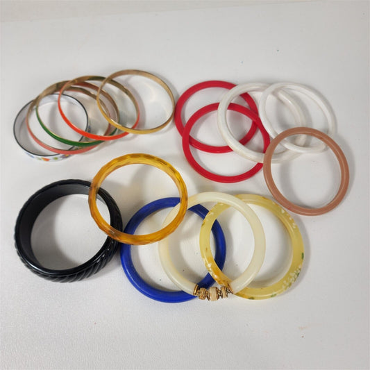 14 Vintage Bangle Bracelets Plastic Metal Enamel Colorful Misc