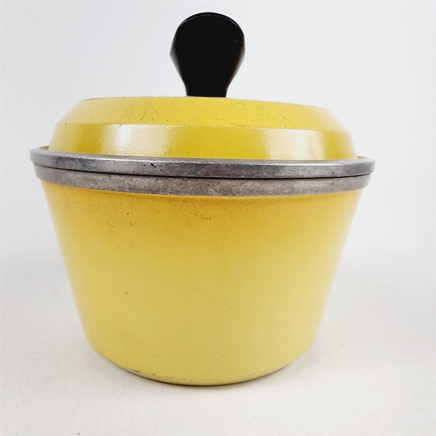 Vintage Bright Yellow Club Small Aluminum Sauce Pan 1 Qt Cookware - 5 1/2" dia