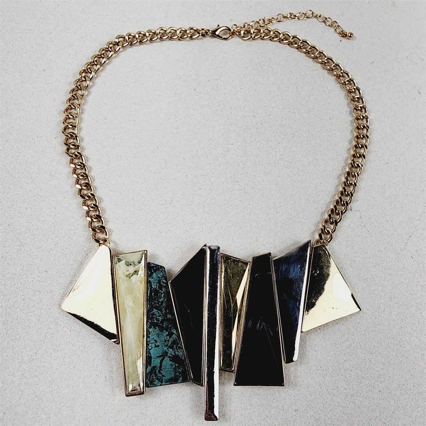 Abstract Geometric Gold Tone Necklace Earrings Fashion Jewelry Set