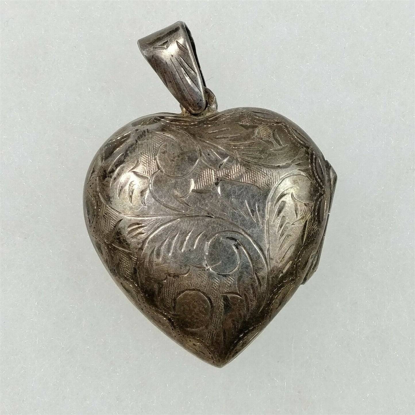 925 Sterling Silver Hand Carved Etched Scrolled Heart Locket Pendant Necklace