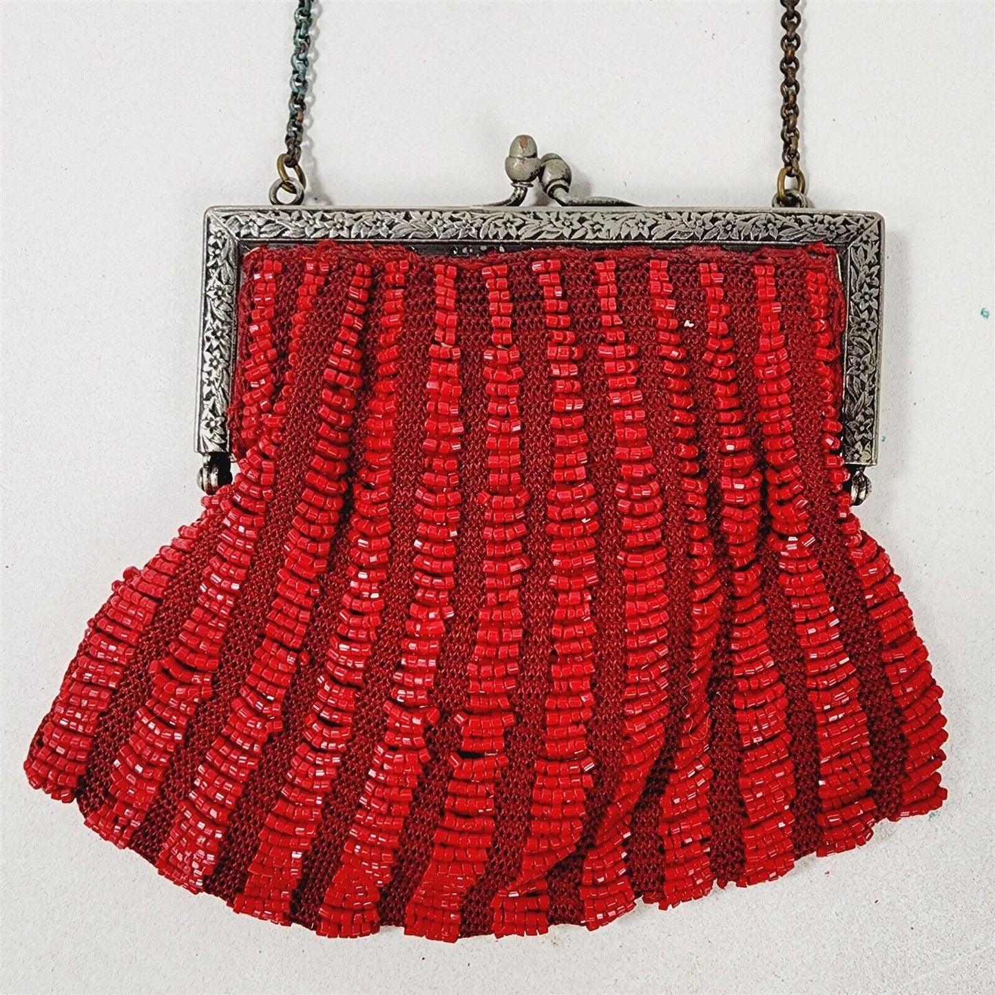 Vintage Red Seed Bead Purse Floral Metal Kiss Clasp Chain Handle