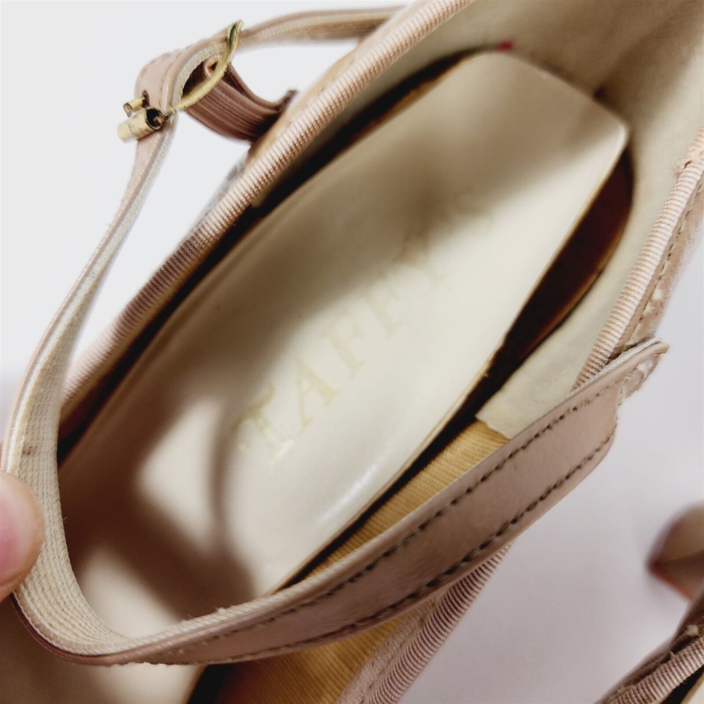 Vintage Taffy's Beige Nude Mary Jane Shoes Heels Size 8 B