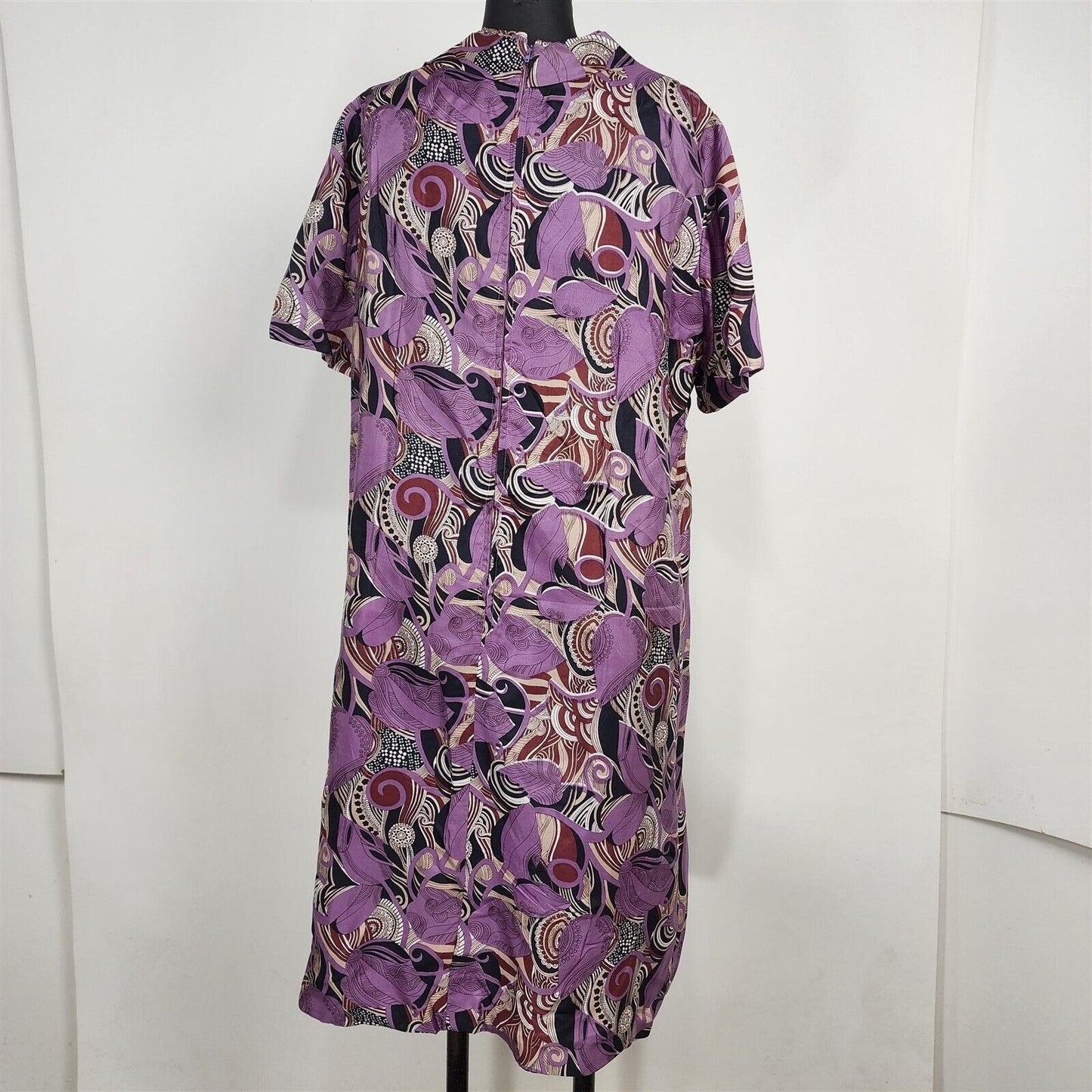 Vintage 1970s Harwyn Purple Funky Print Silk Short Sleeve Dress Size 12/14