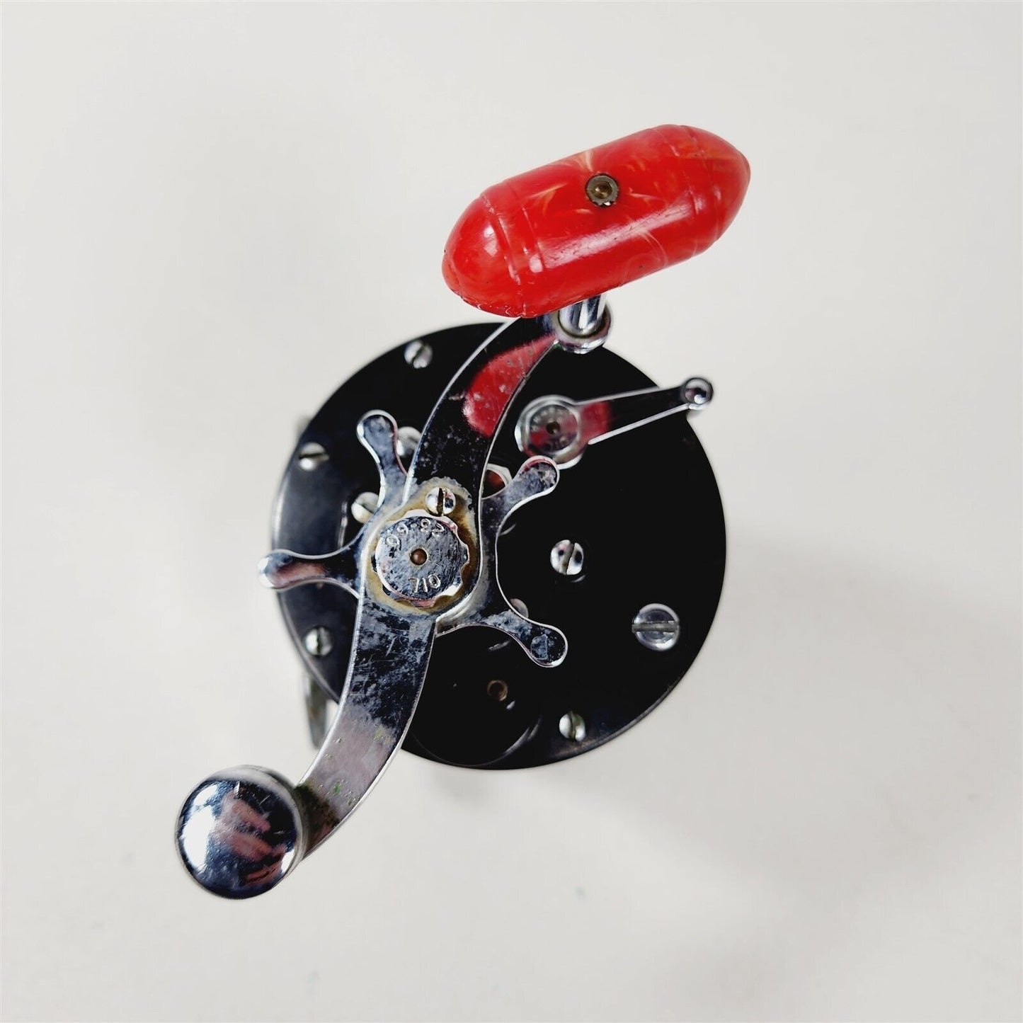 Penn 350 Leveline Fishing Reel Red Bakelite Handle