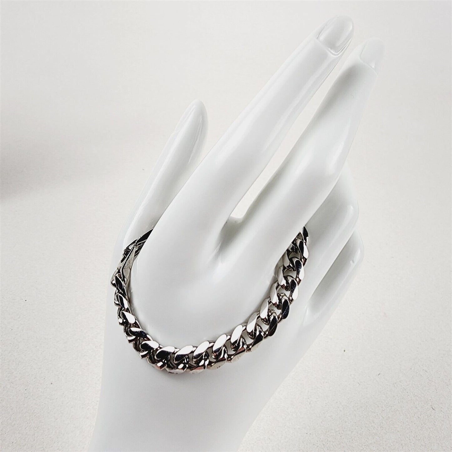 Rhodium Plated Bracelet Bevelled Curb 8mm Chain - 6 3/4"