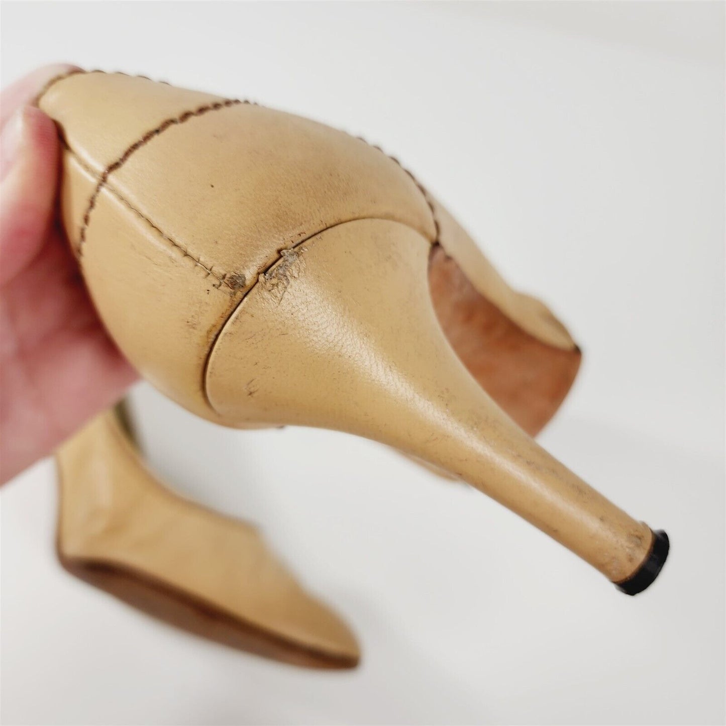 Vintage Valley Nude Beige Leather Pumps Heels Size 8