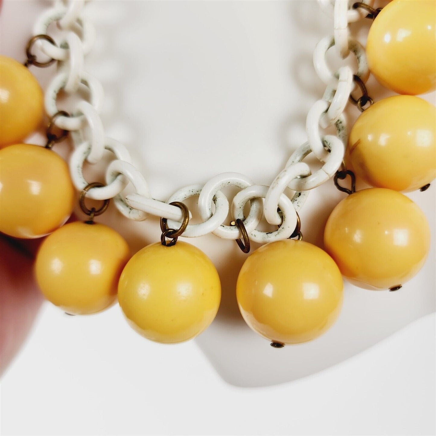 Vintage Lucite Bakelite Chain Link White & Yellow Choker Necklace