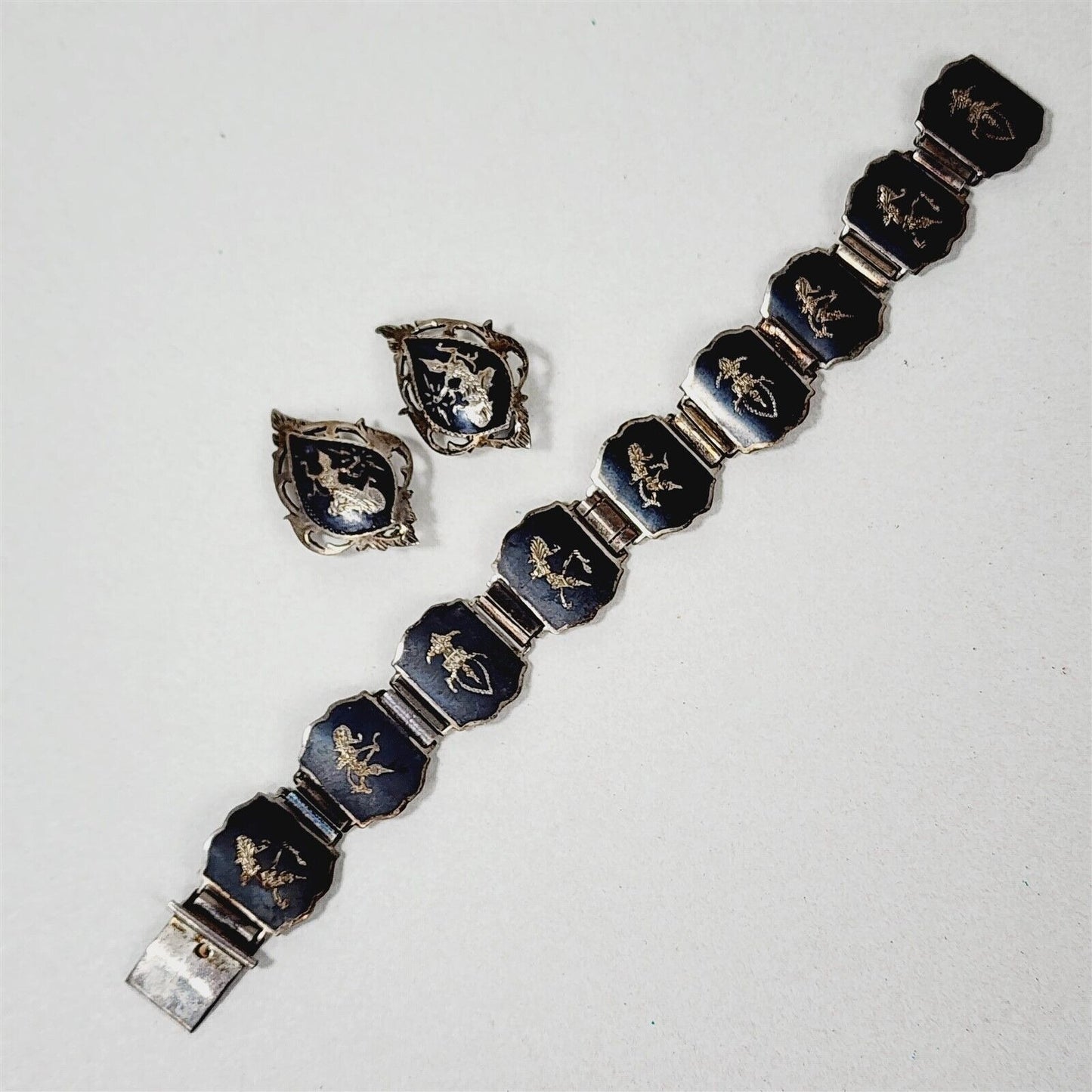 Vintage 1930s Siam Thai Sterling Silver Nielloware Bracelet & Clip on Earrings