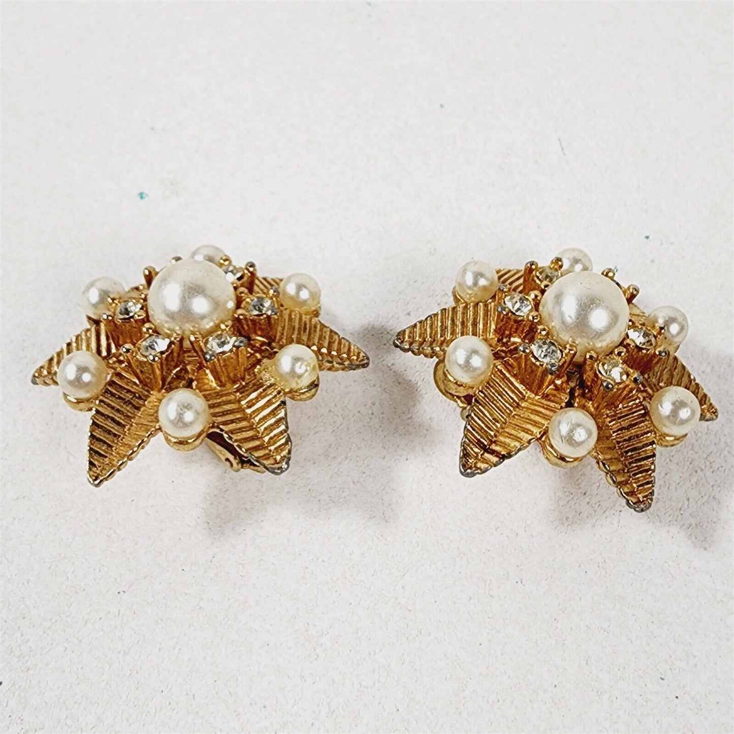 Vintage Marvella Signed Gold Tone Rhinestone Faux Pearl Clip On Earrings