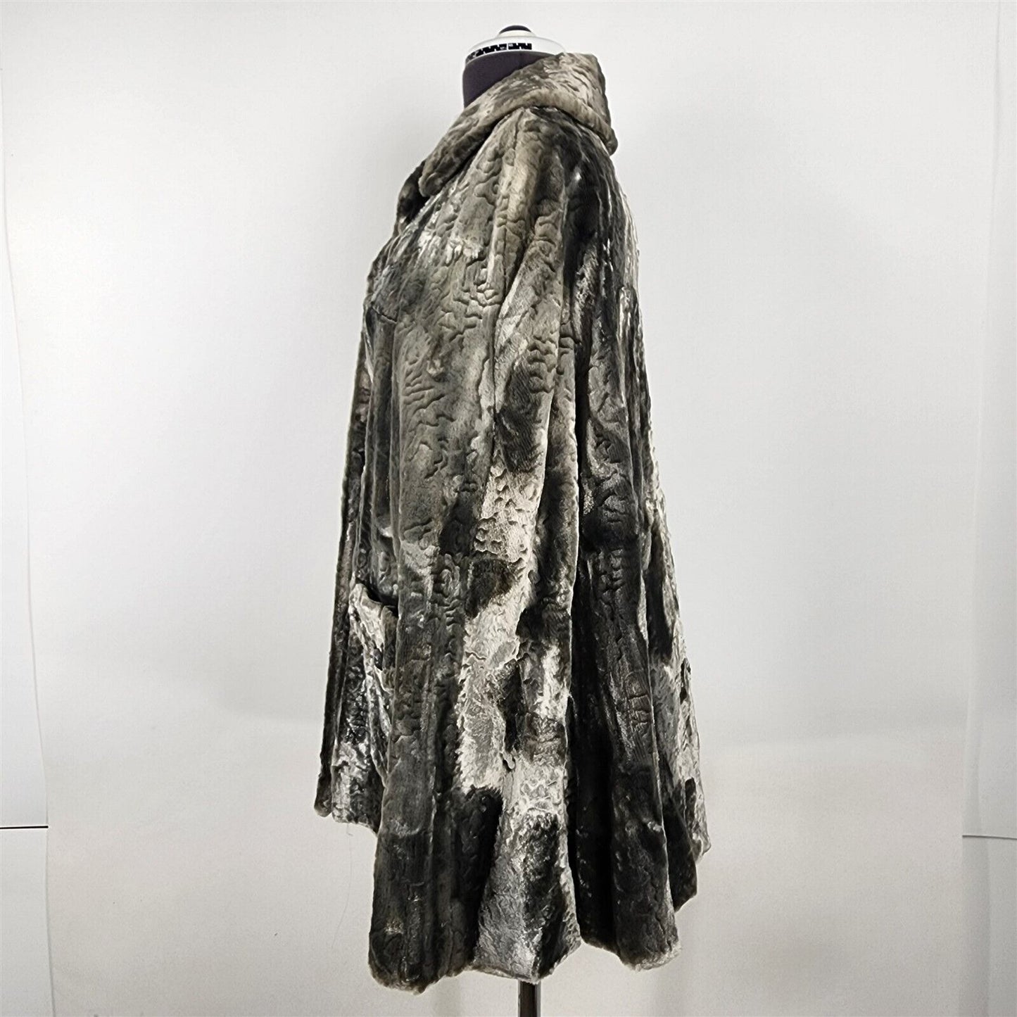 Vintage 1960s Betty Rose Gray Faux Fur Cape w/ Arm Holes