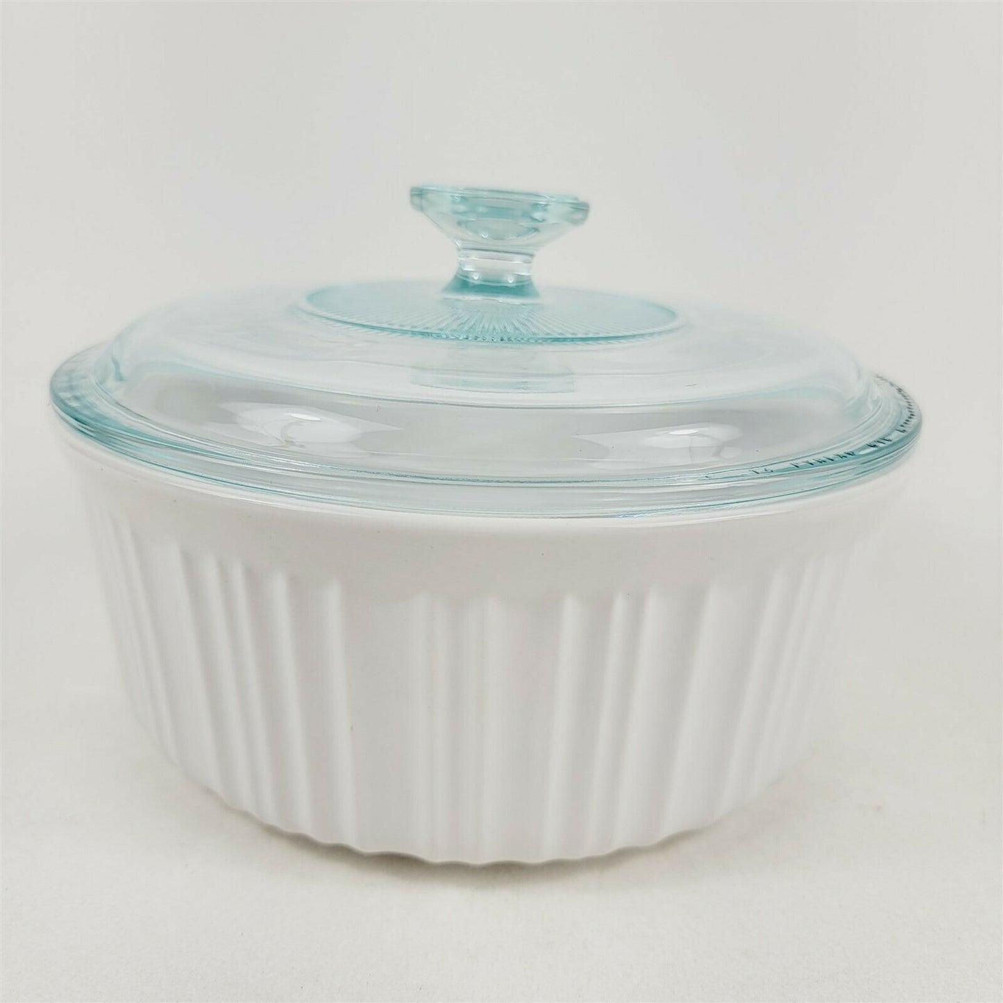 CorningWare French White Stoneware Bakeware Casserole Dish 2 1/2 qt, 2.3L