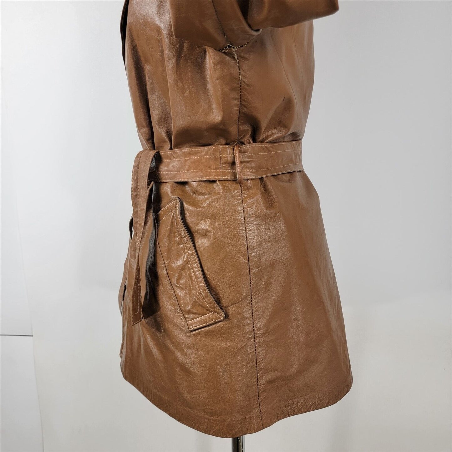 Vintage 1970s Tan Wrap Leather Jacket w/ Belt Womens M/L