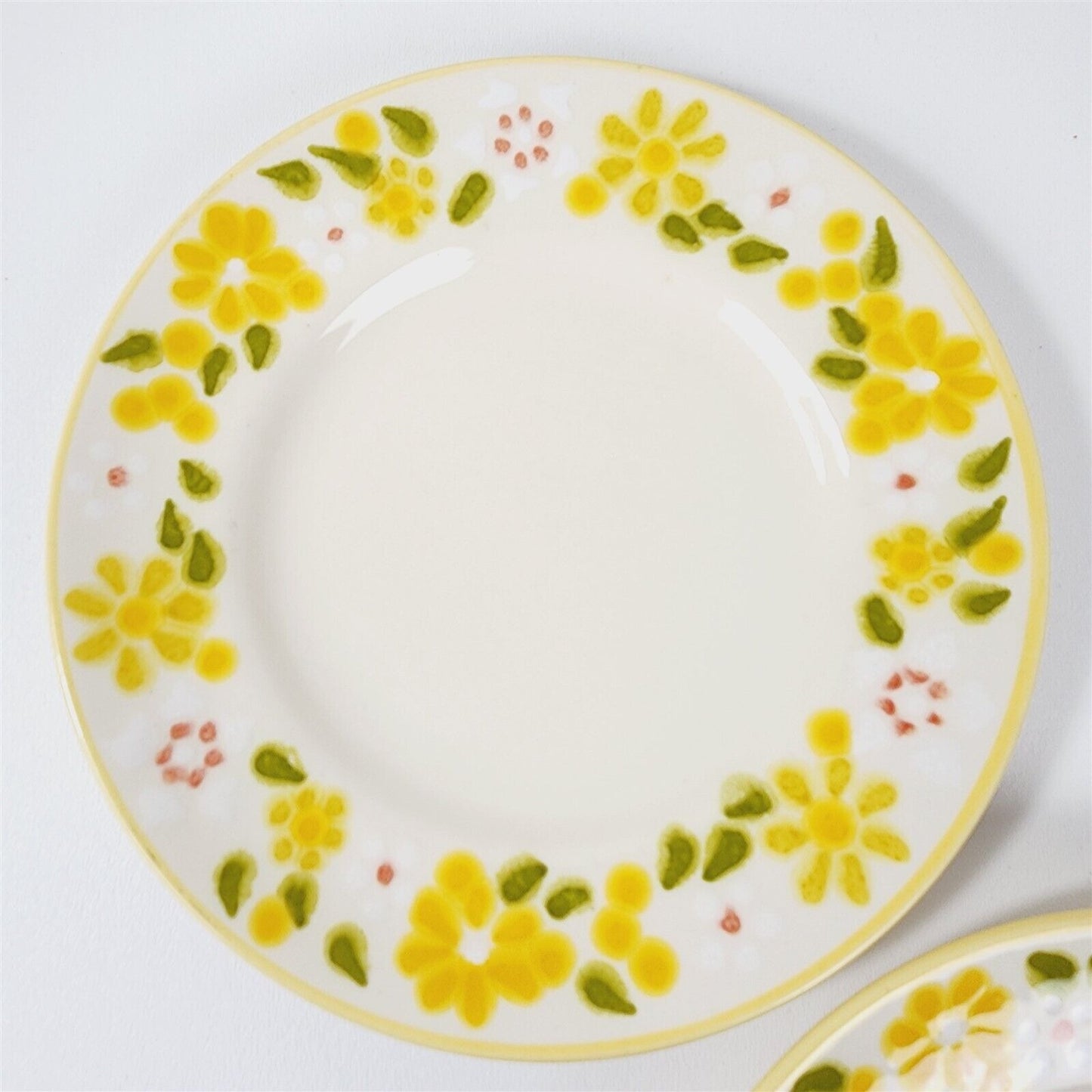 2 Vintage Franciscan Daisy Wreath Yellow Flower Salad Plates - 8"