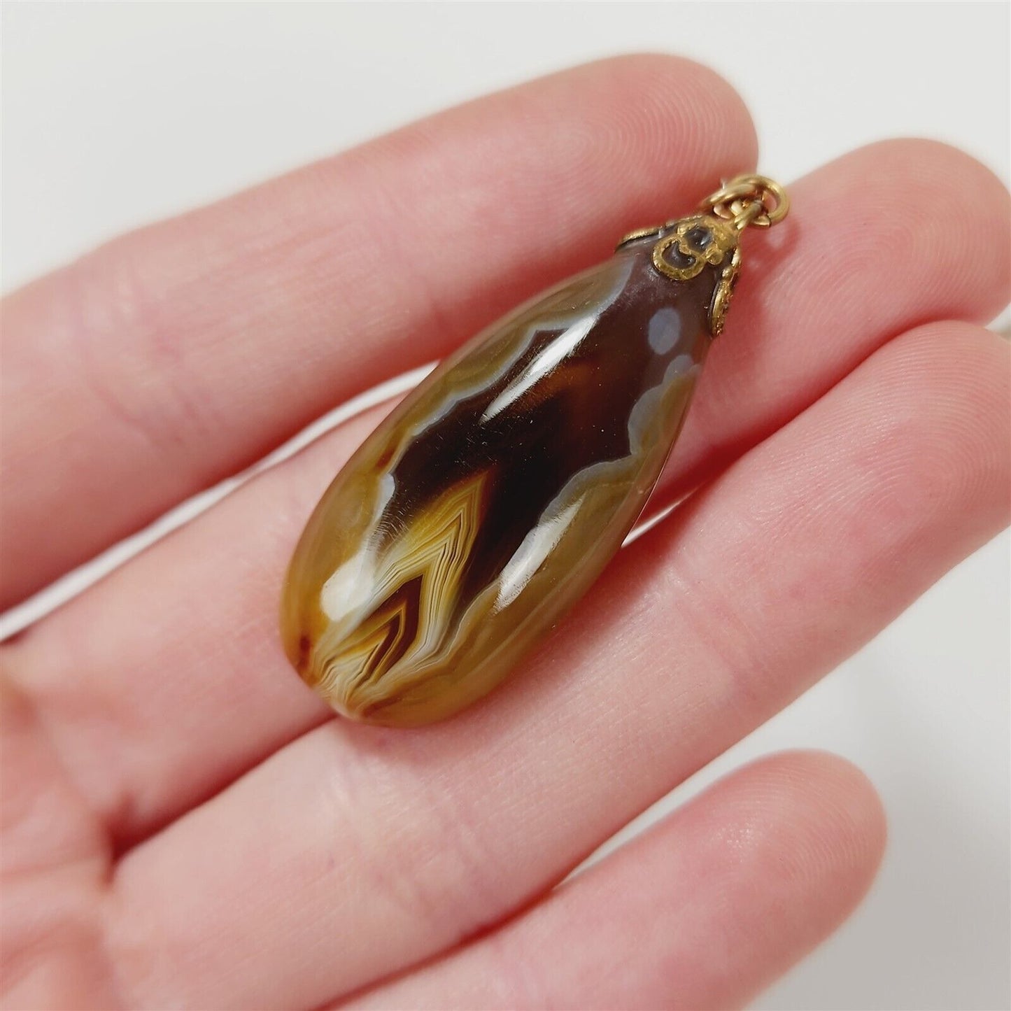 Vintage Teardrop Agate Pendant Necklace