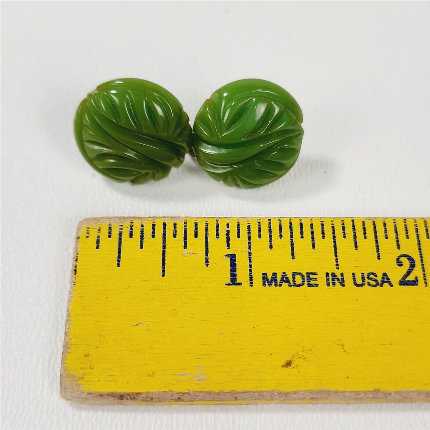 Vintage Green Carved Catalin Bakelite Screwback Earrings